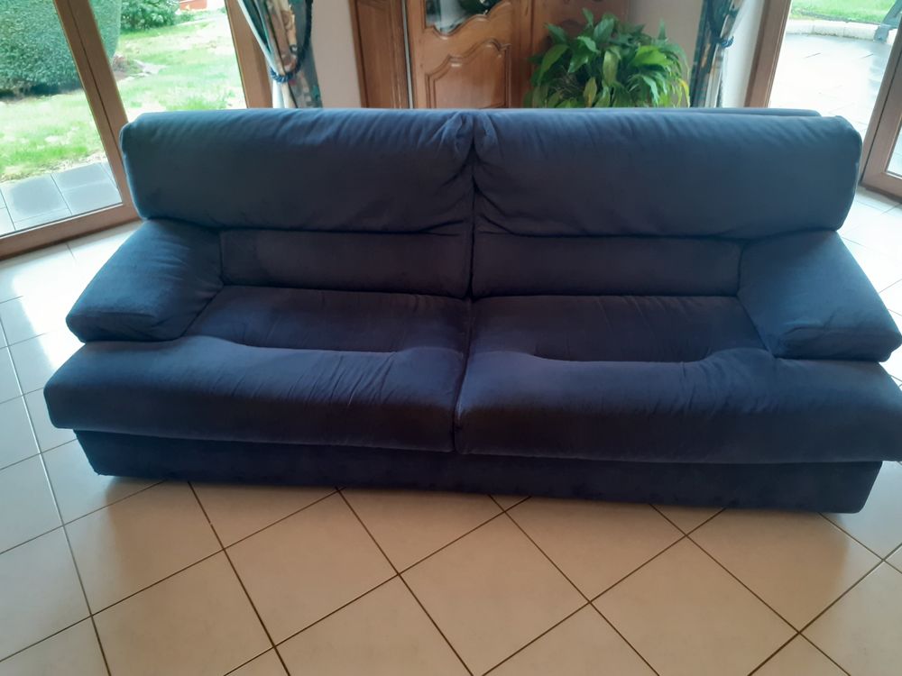 Canap&eacute; Alcantara bleu Meubles