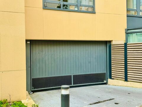  Parking / Garage  louer 3 m