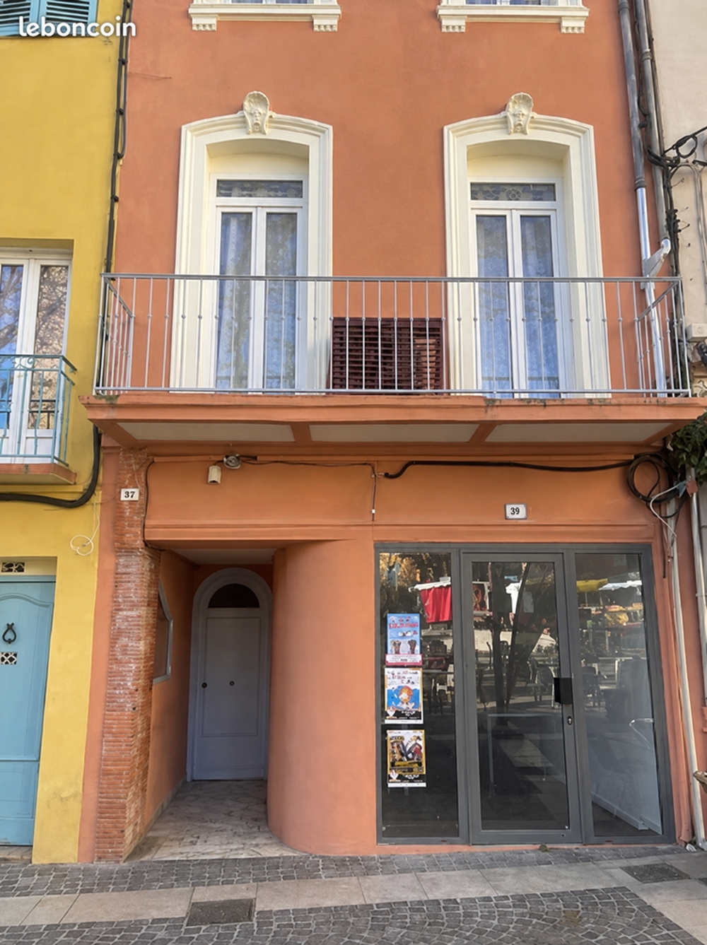 Location Autre Local commercial 20 m² + cave 25 m² Fréjus