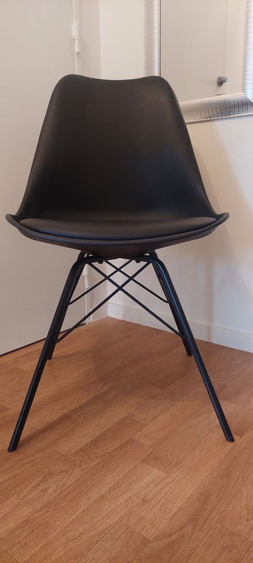 Lot de 5 chaises coque Meubles