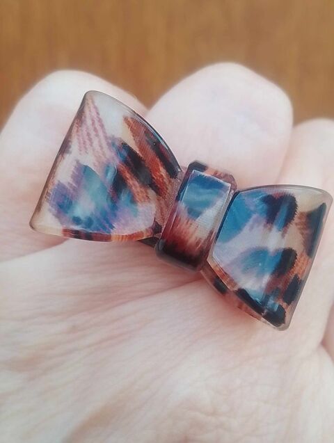 Grosse Bague Fantaisie en Forme de N?ud Coloris   L�opard   10 La Fert�-Alais (91)