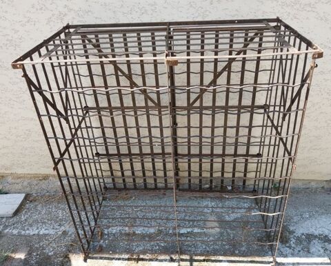 Casier à bouteilles métal vintage 160 Besançon (25)