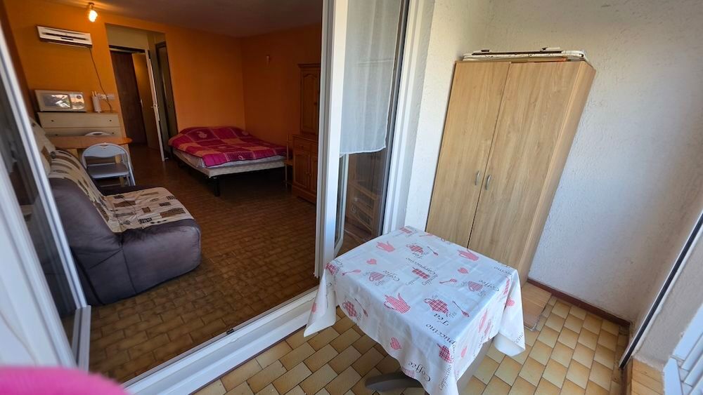 Vente Appartement LE CAP D'AGDE : Secteur du môle (Proche plage 150m et commerces de la flânerie) au 1er étage. Le cap d agde