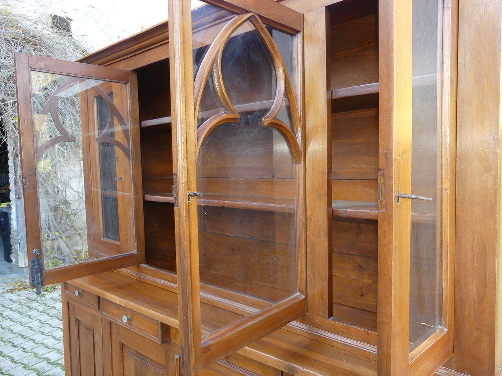 Buffet + vitrine - Bois brut - noyer Meubles