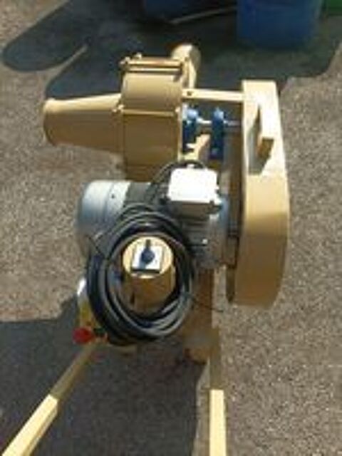   aspirateur souffleur électrique 