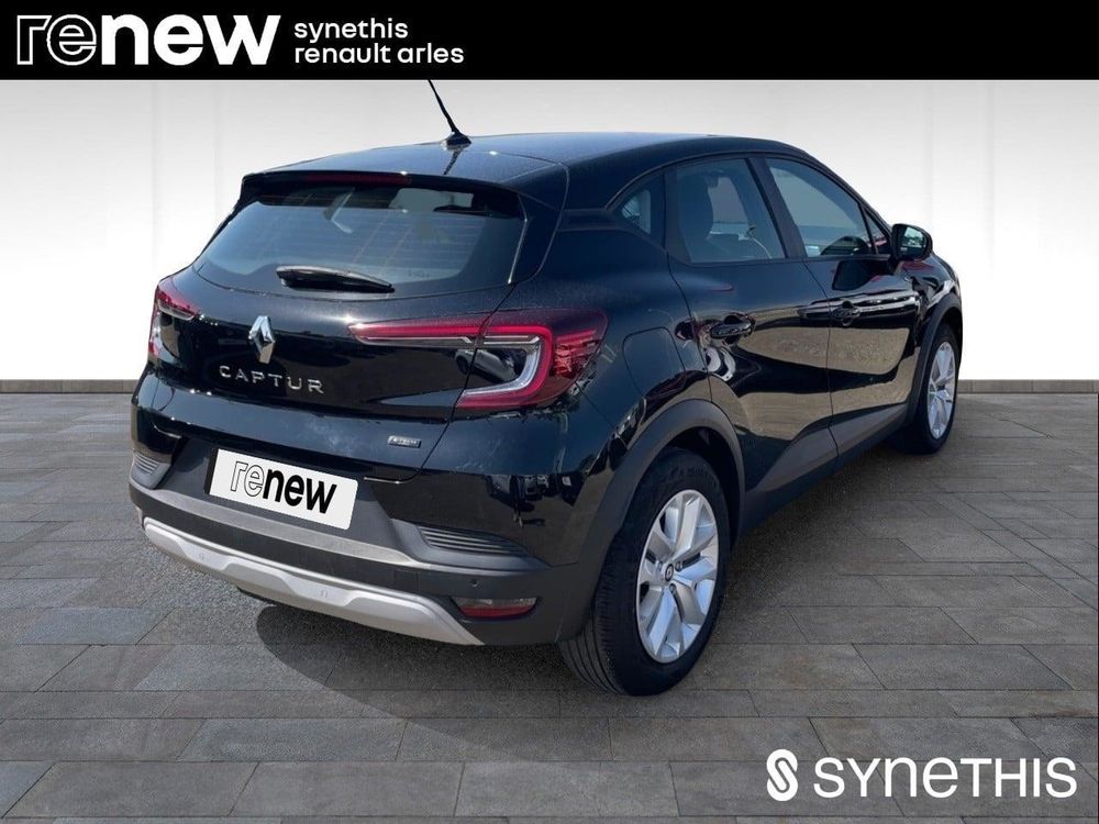 Captur E-Tech full hybrid 145 Equilibre 2023 occasion 13200 Arles