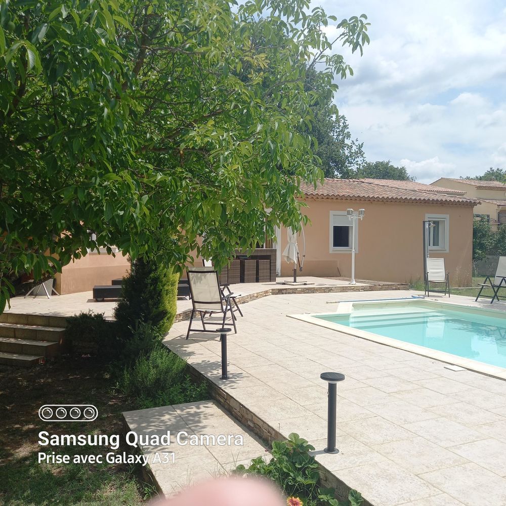 Vente Maison maison 107m², piscine, terrain 1595m² Saint-julien