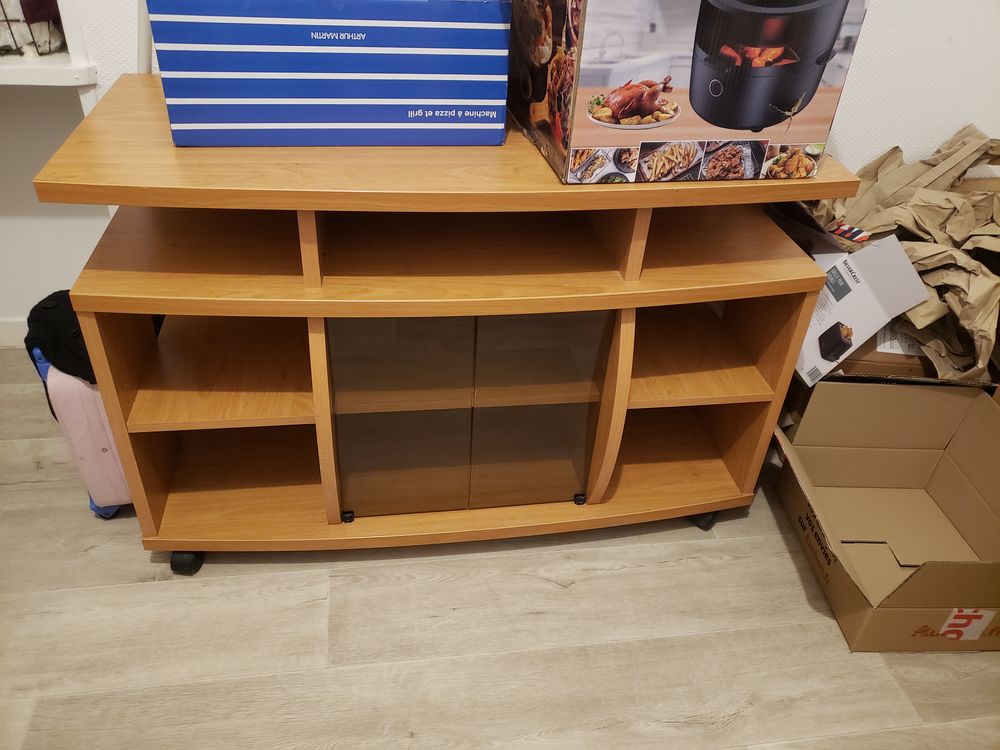 Meuble t&eacute;l&eacute; hi-fi avec roulettes Meubles