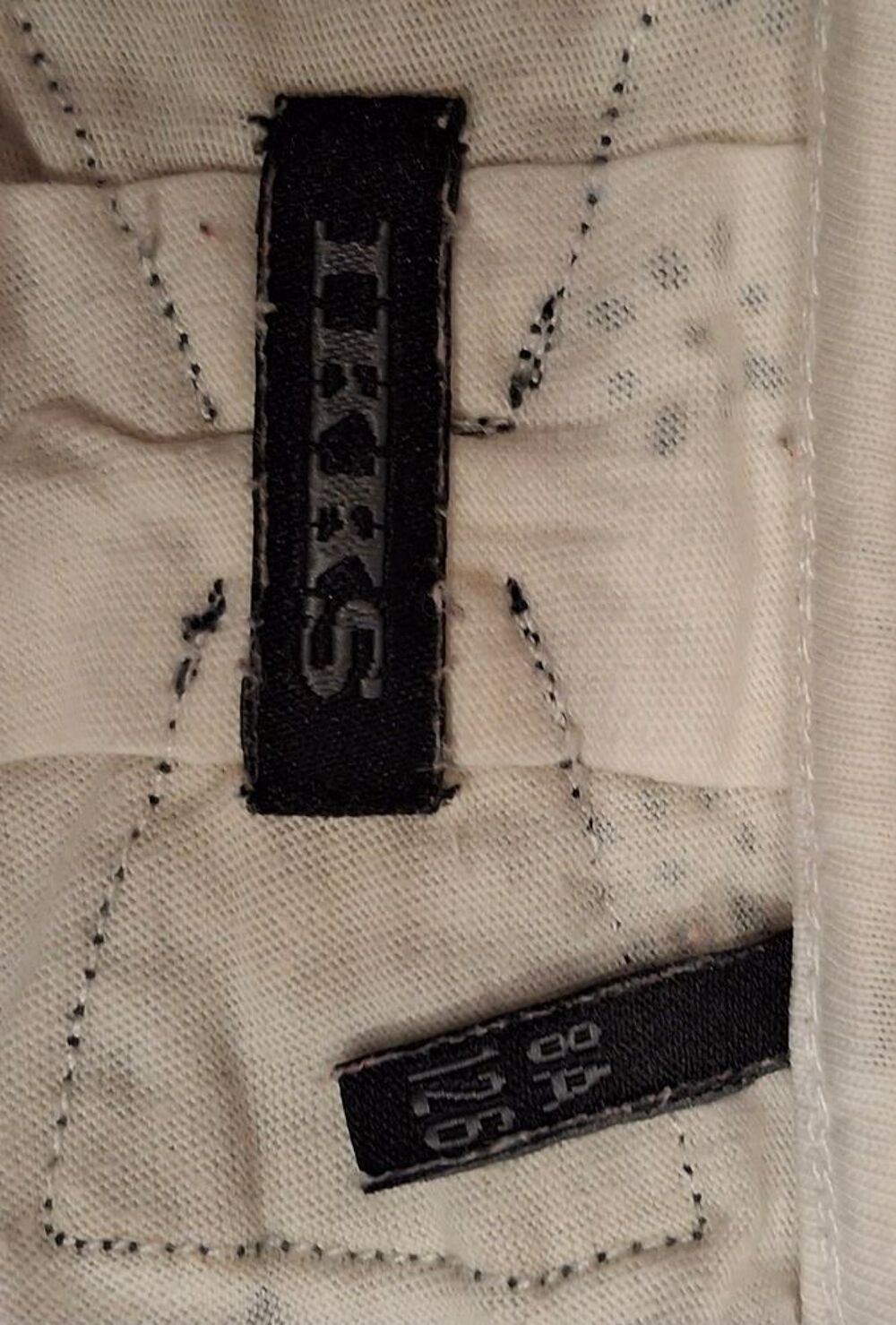 Tee-shirt manches longues blanc ray&eacute; noir marque Ikks taille Vêtements enfants