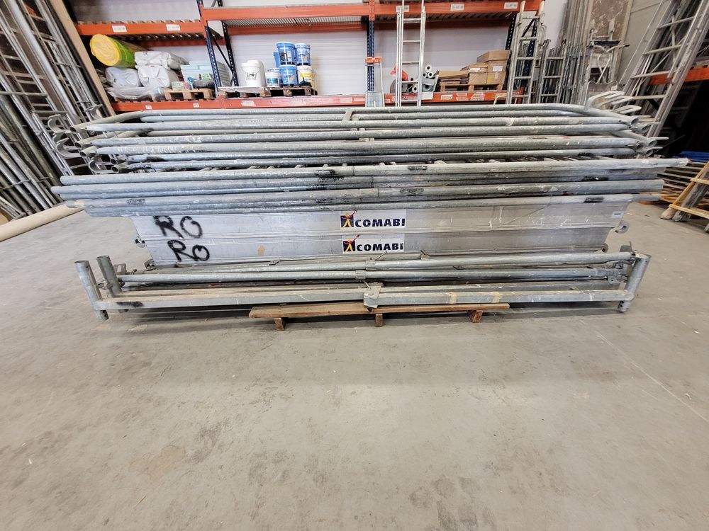 ECHAFAUDAGE COMABI GENERI 950 Bricolage
