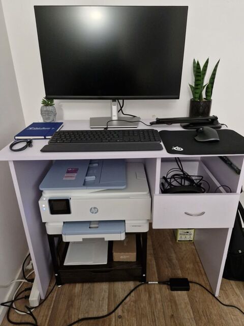 Bureau blanc en bois, parfait pour tltravail ou gaming 20 Noisy-le-Grand (93)
