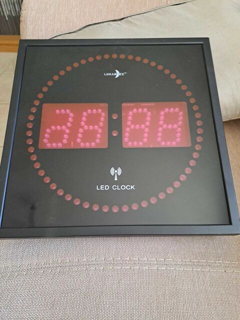 horloge led radio-pilot�e murale 50 Saint-Christol-l�s-Al�s (30)