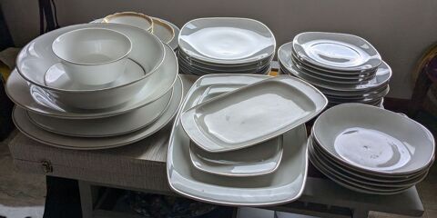 Lot vaisselle de table porcelaine Bavaria liser� dor� argent 330 Pujols (47)