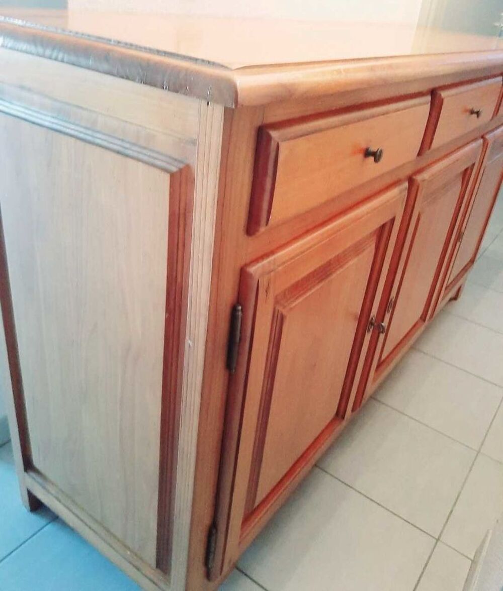 un buffet en bois massif Meubles