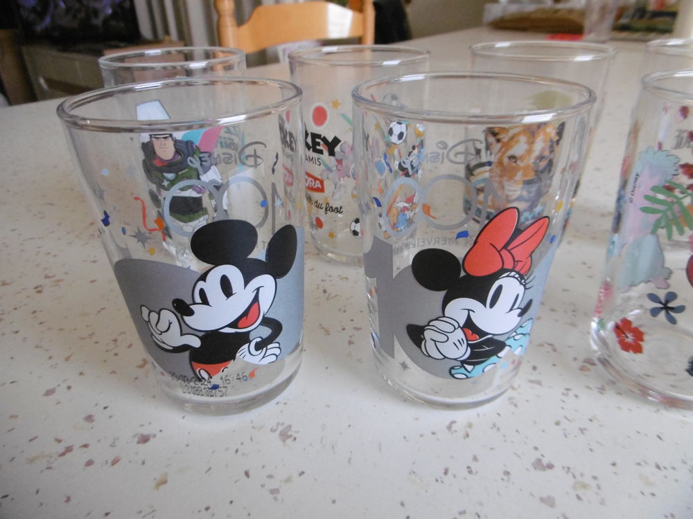 lot de 8 Verres AMORA neufs (jamais servis) parfait &eacute;tat Cuisine
