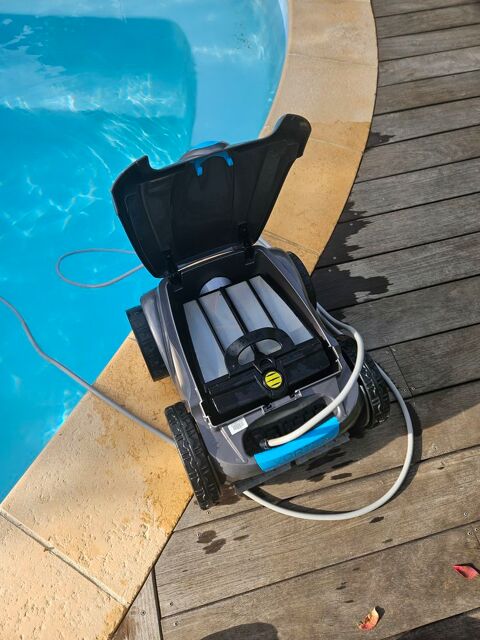 robot de piscine Flassans-sur-Issole (83)