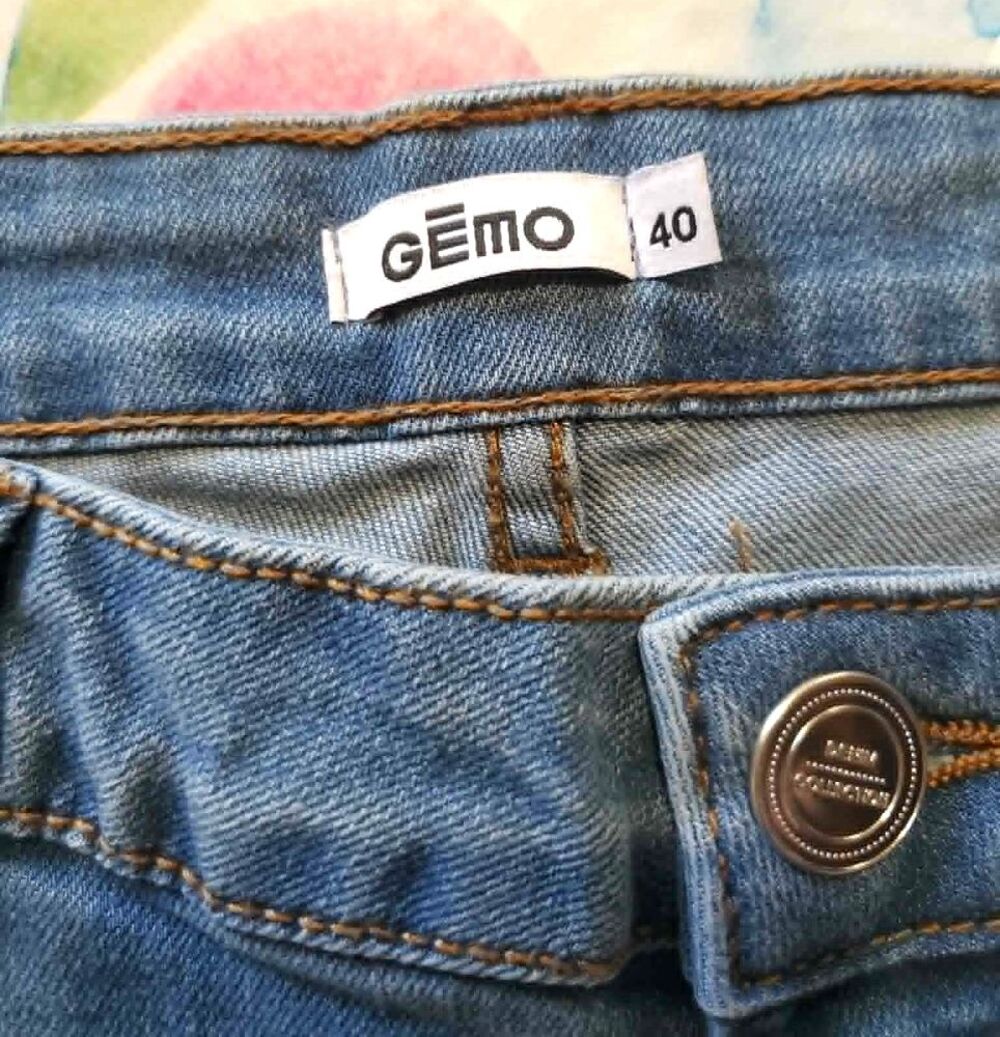 JEAN FEMME GEMO T40 Vêtements