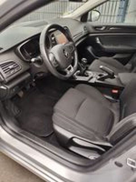 Megane IV Estate Mégane IV Estate dCi 110 Energy 90g eco2 Zen 2016 occasion 44340 Bouguenais