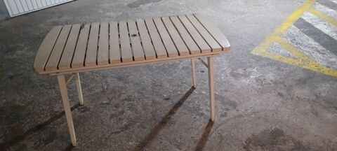 Table en bois Cannes (06)