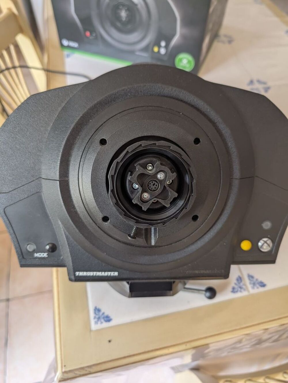 Base volant trustmaster T300 pour PC/Xbox Consoles et jeux vidéos