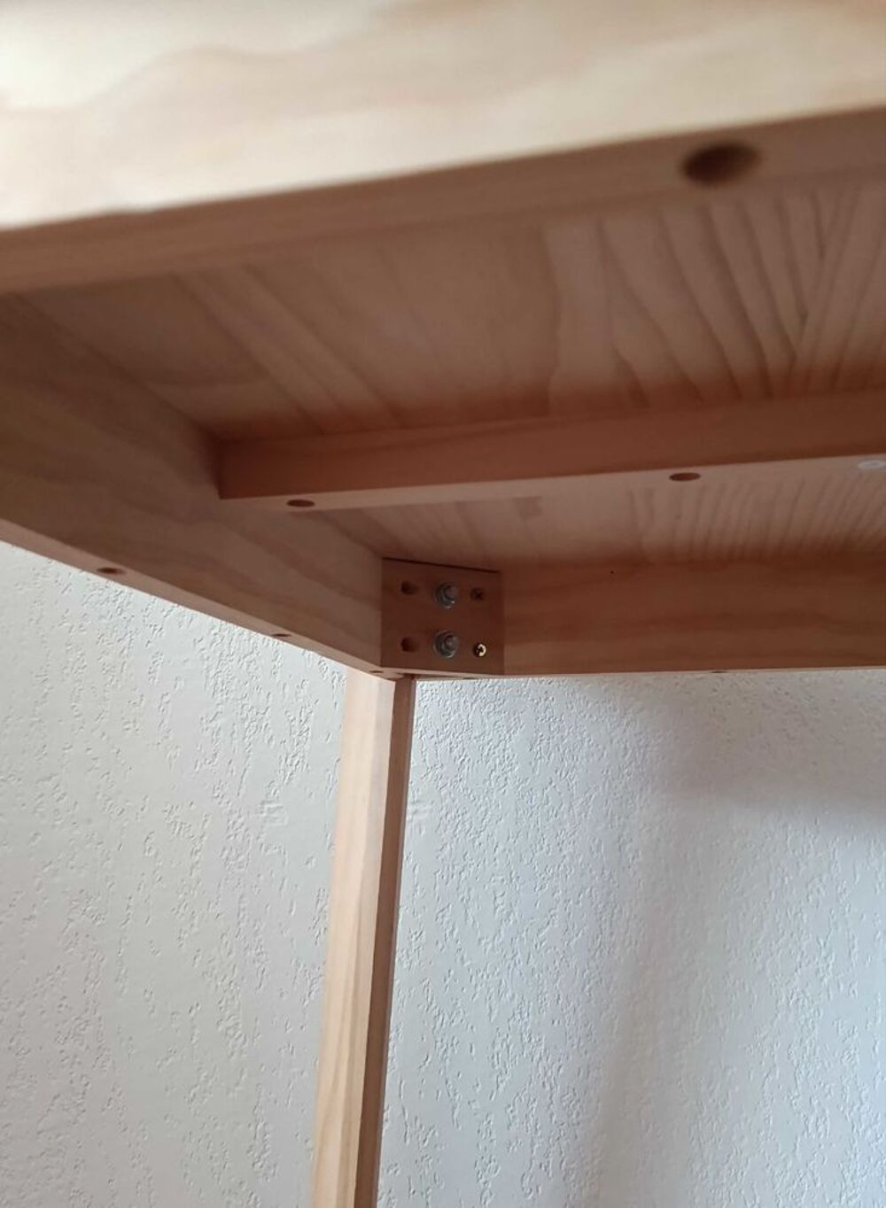 jolie table en bois Meubles
