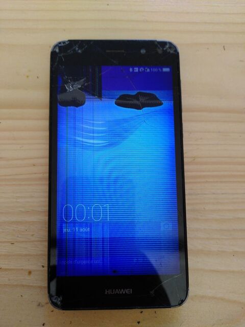 Huawei MYA-L11 / Y6 2017 / Nova Young Gris ? Pour pièces 21 Toulouse (31)