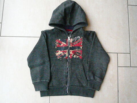 Veste zippe gris fonc 4 ans (n14 7 Franqueville-Saint-Pierre (76)
