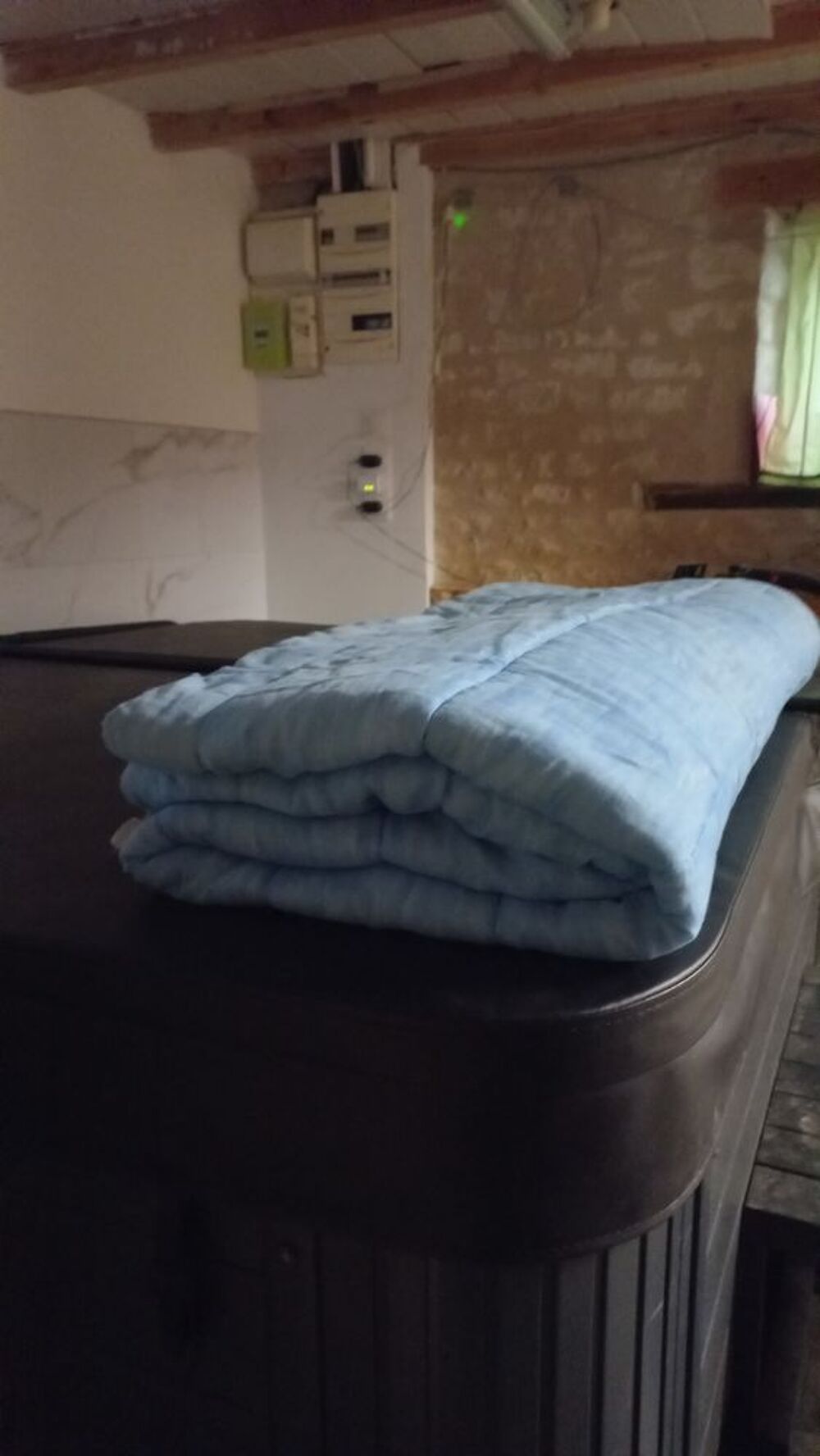 couette lit 140 bleue Meubles