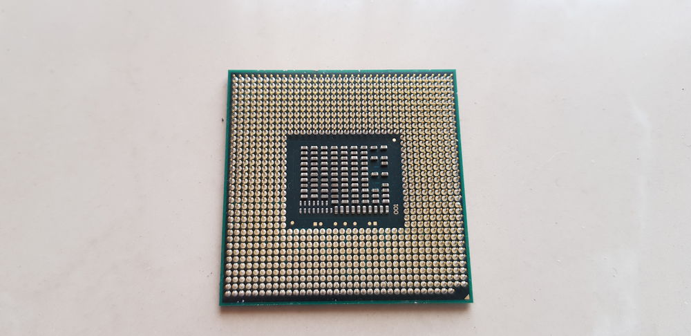 Processeur i5-2520M, SR048 Matériel informatique