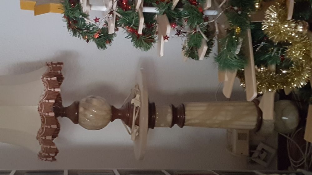 lampe et son pied en albatre 30&amp;euro; Décoration