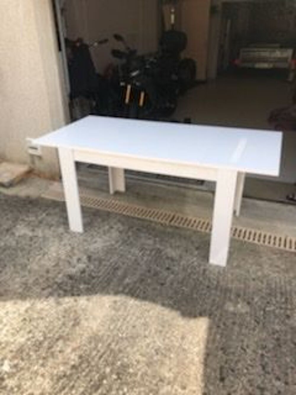 table laqu&eacute;e blanche Meubles
