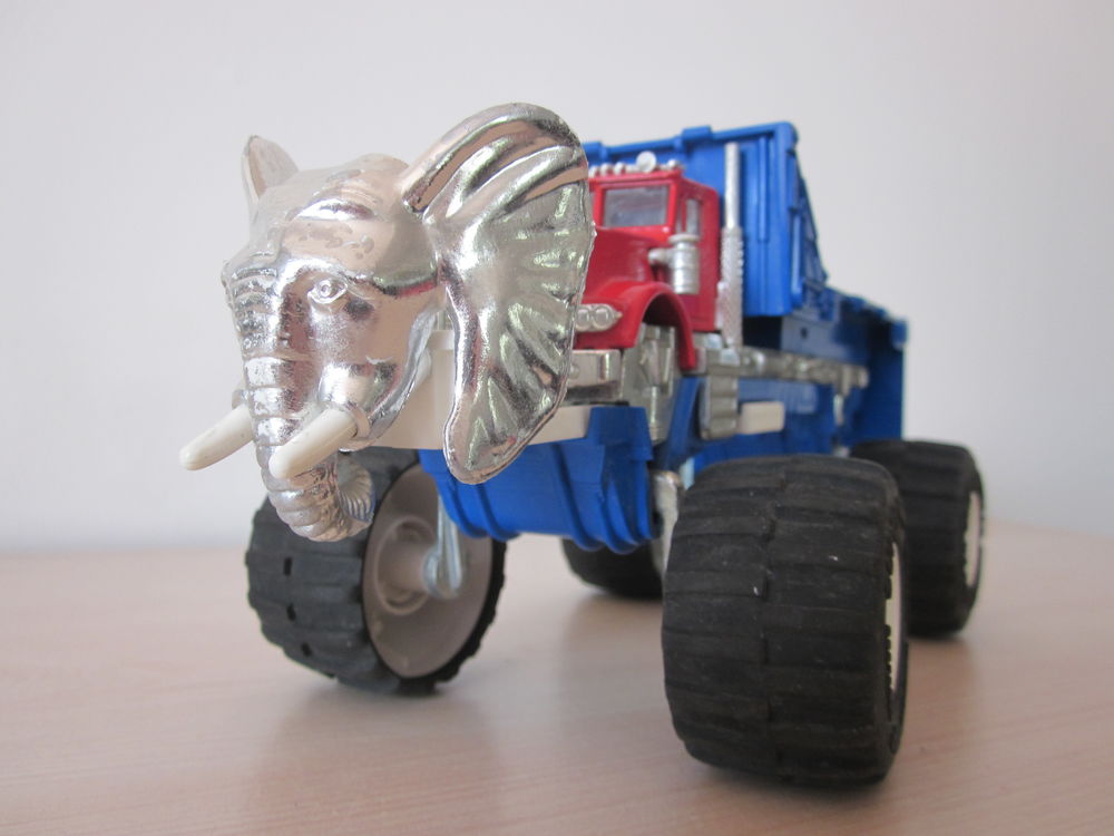 Majorette Extranimals Monster Truck El&eacute;phant Ref 2150 jouet Jeux / jouets