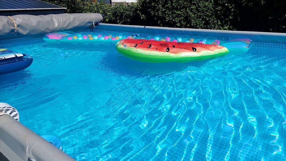 piscine hors sol Intex XTR 32m3 et son &eacute;quipement Jardin