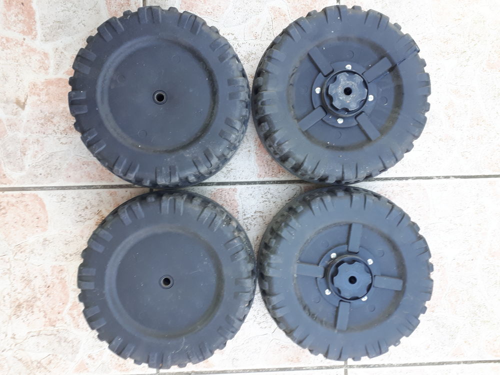 4 Roues en polypropyl&egrave;ne Bricolage