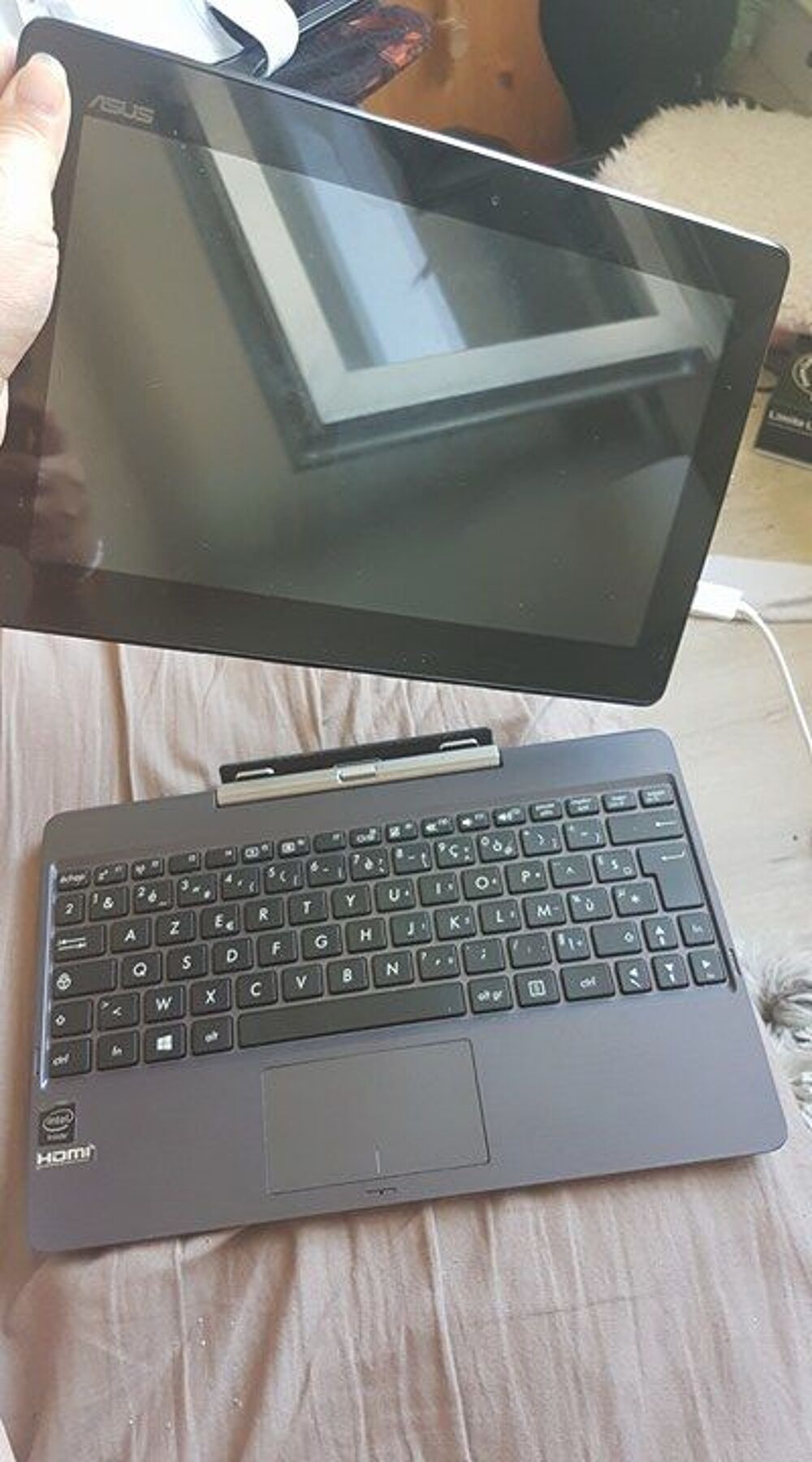Tablette Asus Transformer T100TAF Téléphones et tablettes