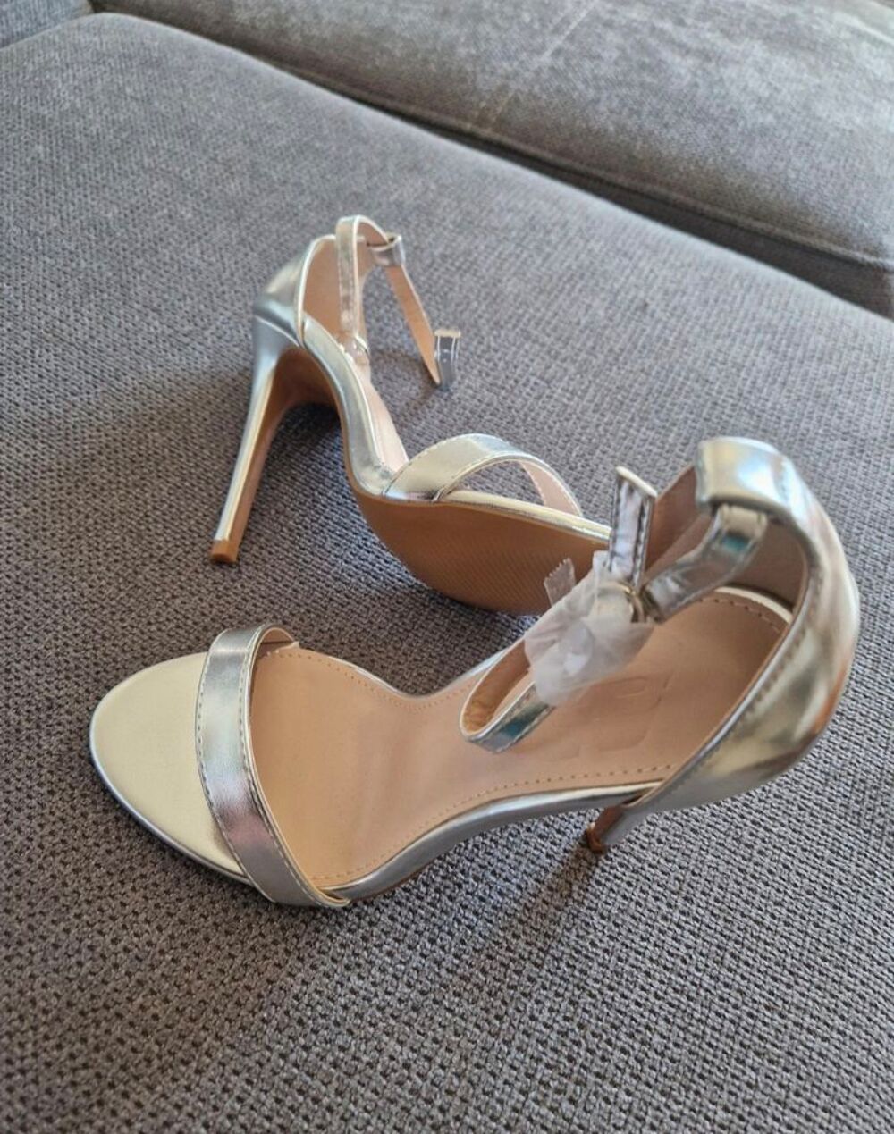 Talons argent&eacute;s Chaussures
