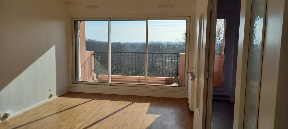 Vente Appartement T3 de 64 m2 traversant 2 chambres, balcon, cave BAYONNE Bayonne