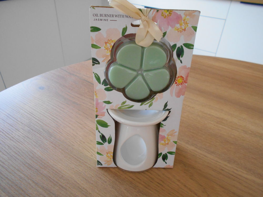 Coffret br&ucirc;leur forme goutte +5 fondants senteur jasmin neuf Décoration