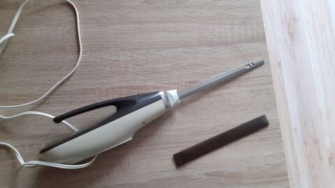Couteau lectrique SEB. 15 Le Vernois (39)