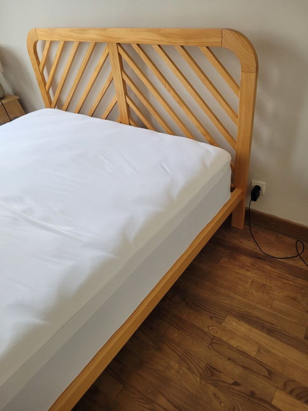 Ensemble Hypnia lit pin massif 160 X 200 cm + matelas 2 en 1 Meubles
