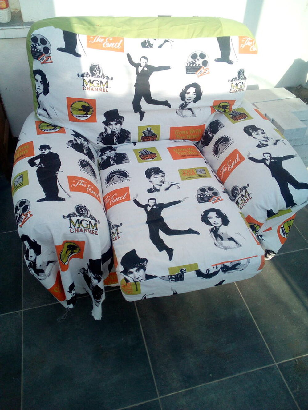 2jolis fauteuils confortable Meubles
