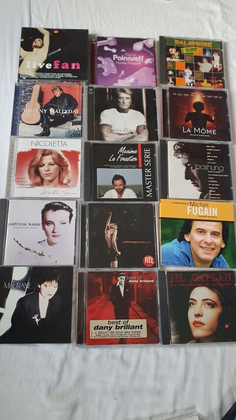  CD chansons nationales et internationales  0.5 Saint-Georges-de-Didonne (17)