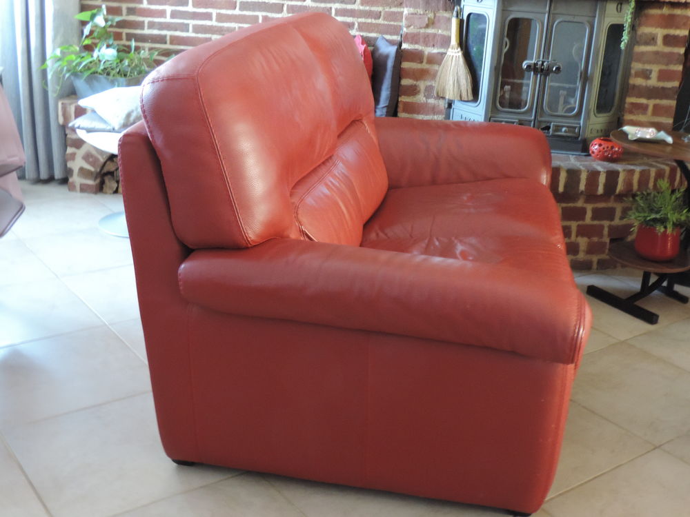 CANAPE CUIR ROUGE 2-3 places Meubles