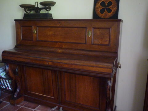 Piano 250 Nivillac (56)