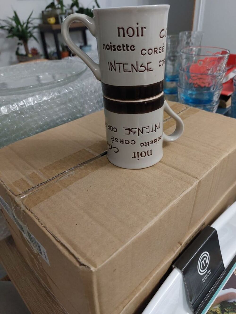 Lot 12 tasses &agrave; Caf&eacute;, &eacute;tat neuf, capacit&eacute; 13cl Cuisine