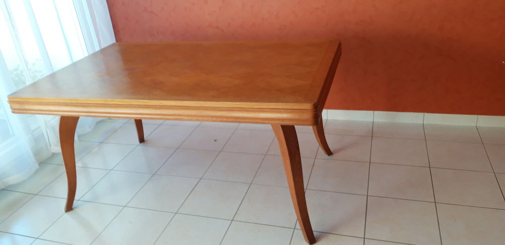 table ann&eacute;es 50 en ch&ecirc;ne massif couleur miel Meubles