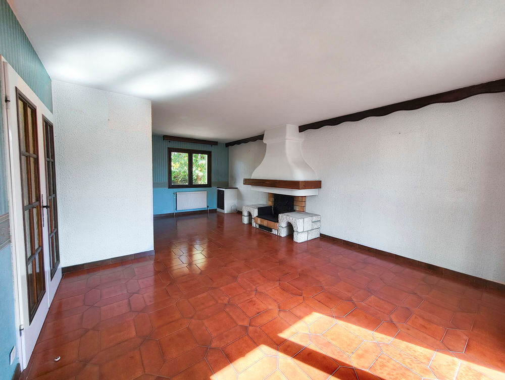 Vente Maison Maison individuelle, 5 pièces, 81 m2, sous-sol complet. Longvic