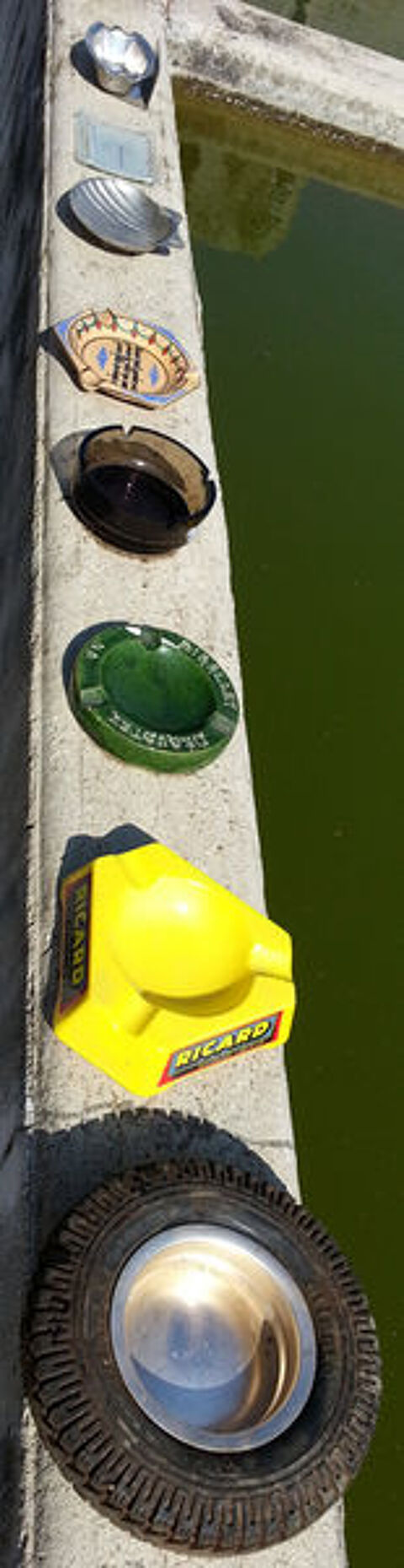 Collection : 8 cendriers vari�s jolies couleurs 39 Saint-Clair-sur-Galaure (38)