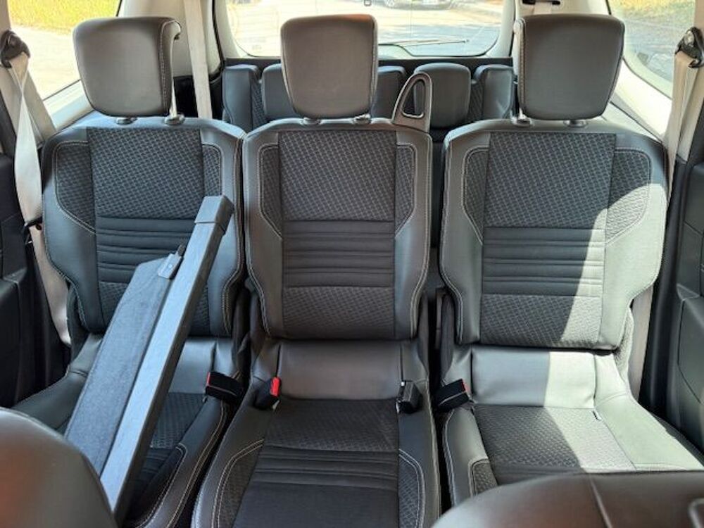 Grand Sc&eacute;nic III Grand Sc&eacute;nic TCe 130 Energy Bose Edition 7 pl 2016 occasion 34690 Fabr&egrave;gues