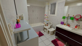  Maison � vendre 6 pi�ces 145 m� Saint-martin-la-plaine